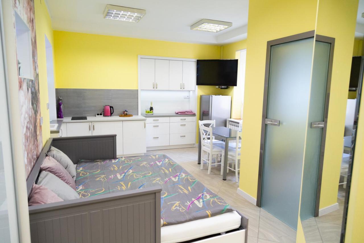 Apartament Przy Rynku Ostrowiec Świętokrzyski Dış mekan fotoğraf